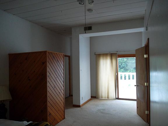 Spacious master bedroom