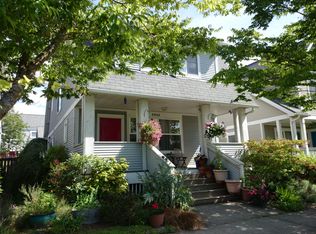 2940 S Frontenac St, Seattle, WA 98108