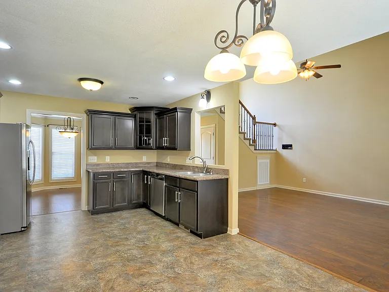 3723 Tradewinds Ter — Photo 10