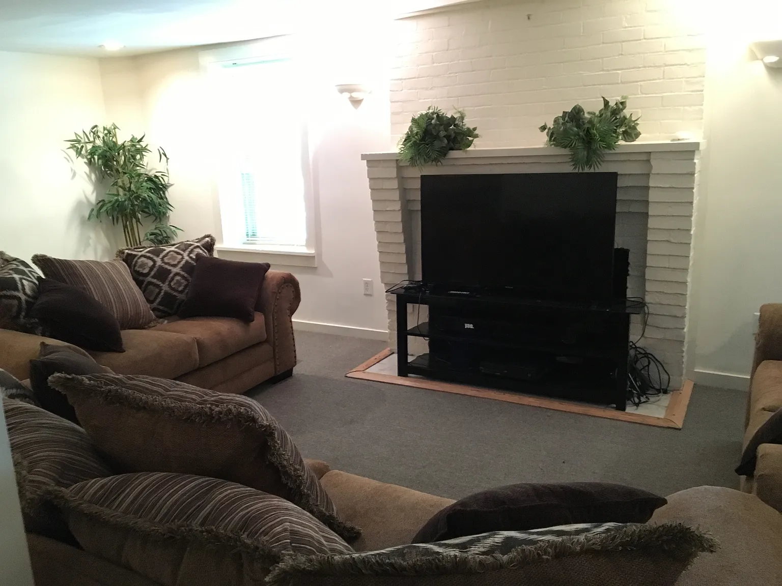 614 E. Buffalo Street - ALL — Photo 3