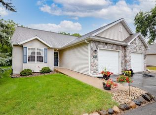 161 N Musket Ridge Dr, Sun Prairie, WI 53590