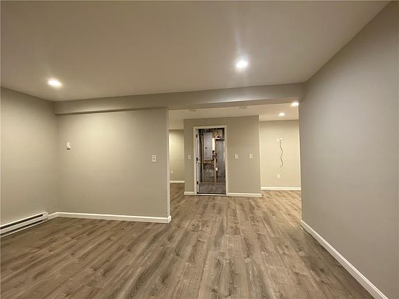 2nd image of 661 Douglas Ave