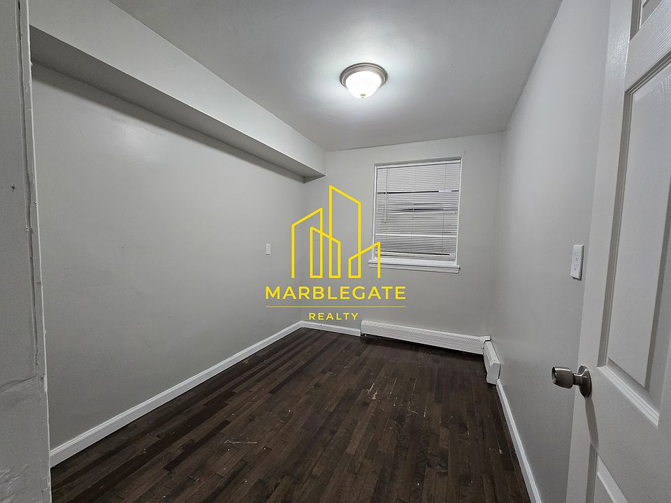 2nd image of 479 Roseville Ave APT 44