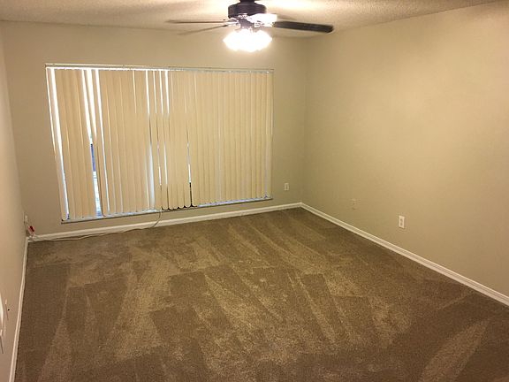 5th image of 10508 Cherry Oak Cir