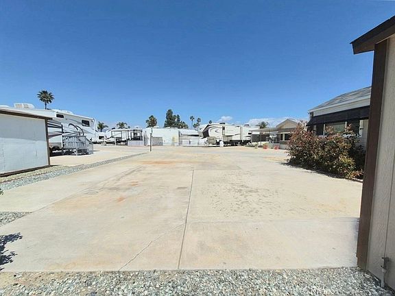 3rd image of 1295 S Cawston Ave Space 250