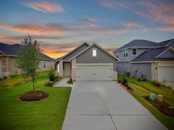12182 Ridge Top Dr, Conroe, TX 77304
