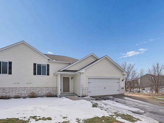 2nd image of 1012 White Tail Ln