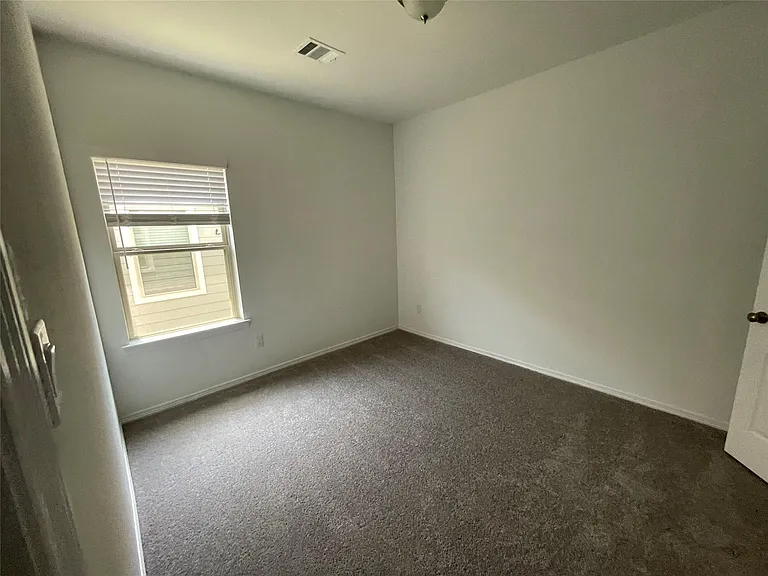 19615 Cat Spruce Ct — Photo 8