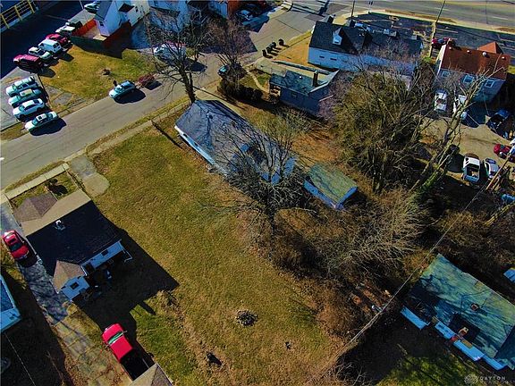 4th image of 17 Castlewood Ave