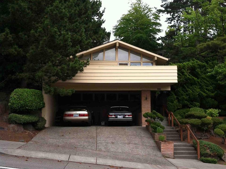 2nd image of 4416 50th Ave NE