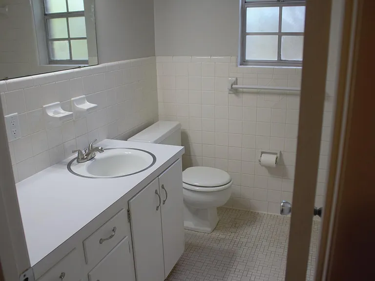 2504 Choctaw St — Photo 11