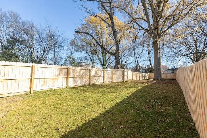 1122 N Alexander St — Photo 66