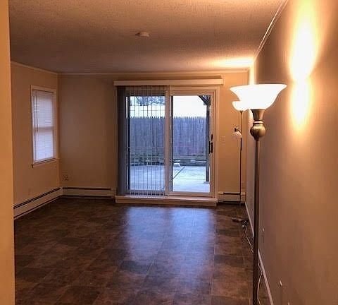 5th image of 518 E Market St APT 1