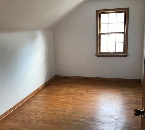 2nd image of 312 Giddings Ave