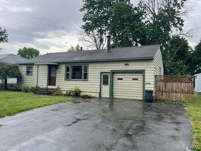 933 Kinne St, East Syracuse, NY, 13057