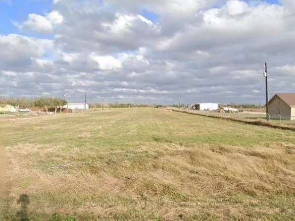 5438 Pfc Pedro Martinez Rd, Mercedes, TX 78570