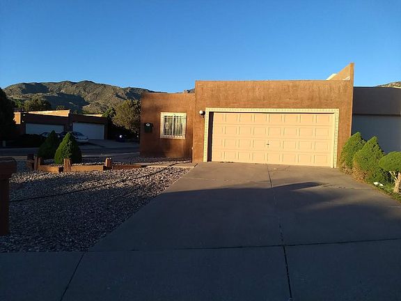 2nd image of 1170 Hupmobile Dr NE