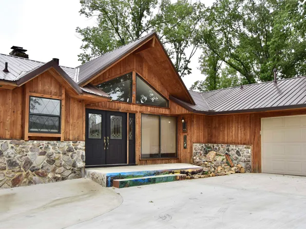 170 Riverview Dr, Malvern, AR 72104
