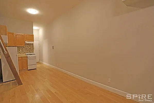 Rented by Spire Group | media 10