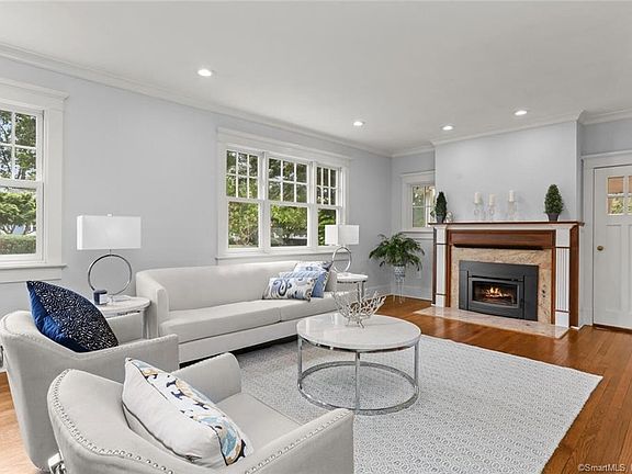 4th image of 195 Willowbrook Ave