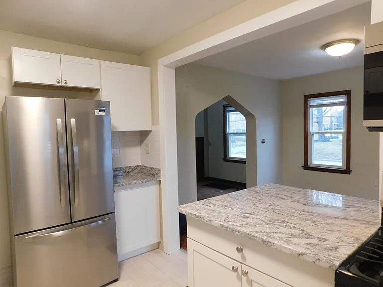 1460 W 6th Ave #A — Photo 6