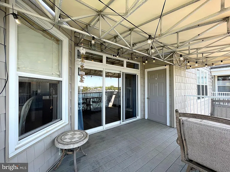 634 Oyster Bay Pl — Photo 23