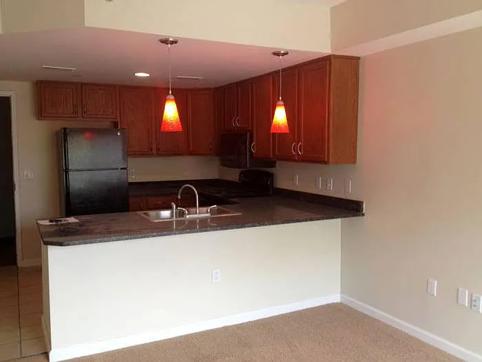 4210 Sansom St #101 — Photo 4