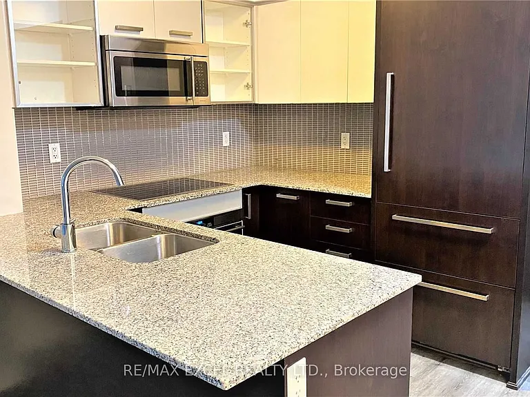 5162 Yonge St #510 — Photo 4