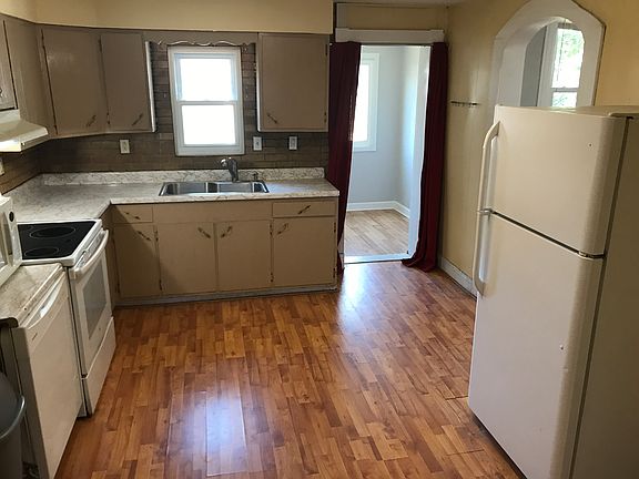 5th image of 5345 West Ave