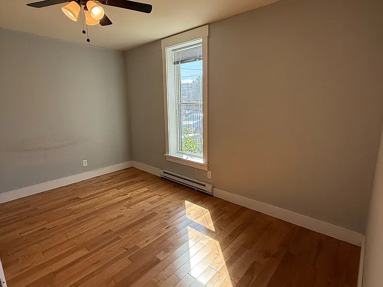 270 W 17th St #14 — Photo 7