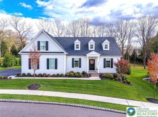 4475 Stonebridge Dr, Bethlehem, PA 18015