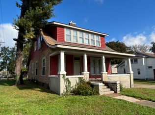 406 W Walnut St #1, Carbondale, IL 62901