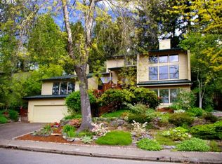5823 SW Alfred St, Portland, OR 97219