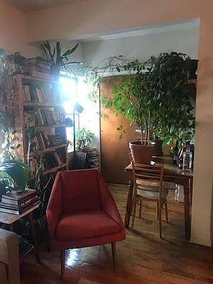 Rented by Grand & Co. | media 28