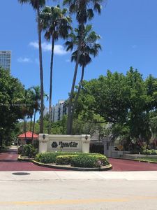 17011 N Bay Rd APT 1018, Sunny Isles Beach, FL, 33160
