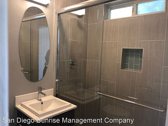 4th image of 2427 E St APT 2