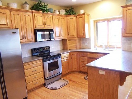 4th image of 15448 Robin Dr