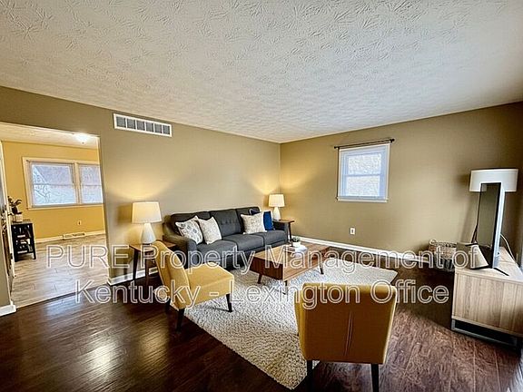 2nd image of 3905 Hidden Springs Dr