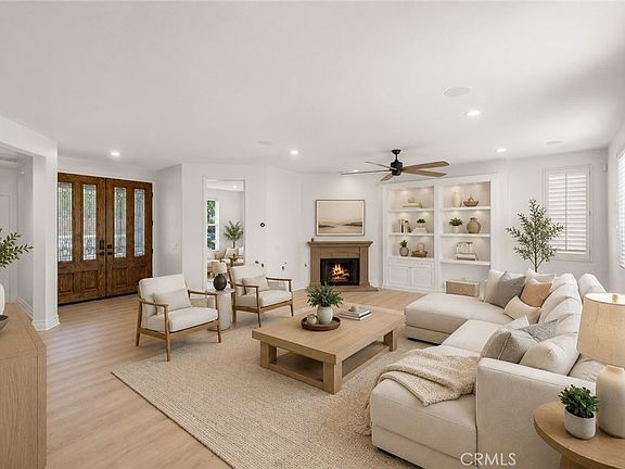 3rd image of 32 Baudin Cir