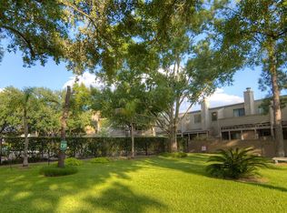 1617 Prairie Grove Dr, Houston, TX 77077