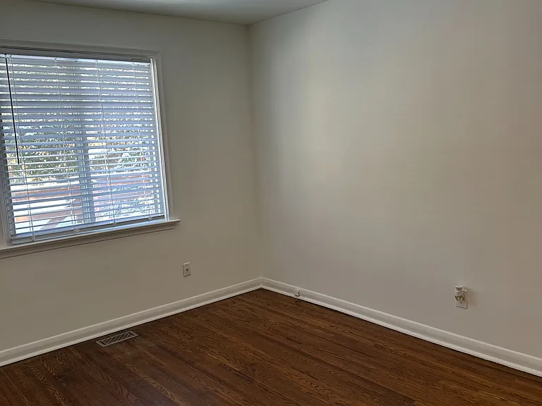 45 Bayview Pkwy — Photo 9
