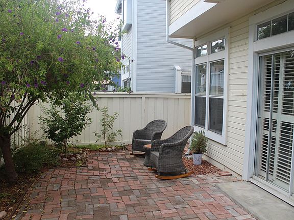 4th image of 385 N Wildwood