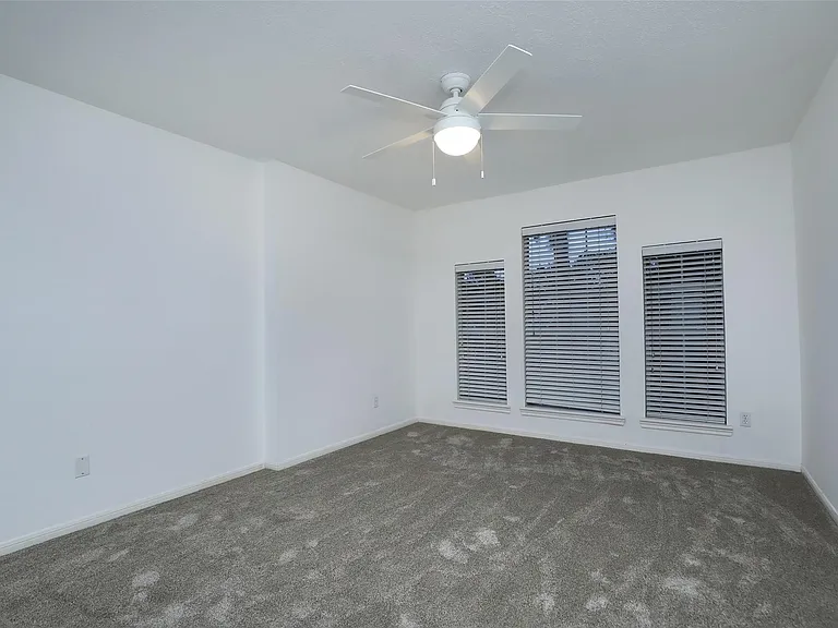 7906 Tizerton Ct — Photo 41
