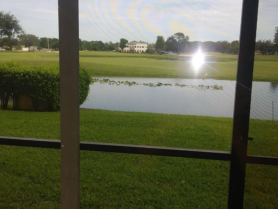 2nd image of 3100 W Rolling Hills Cir APT 106
