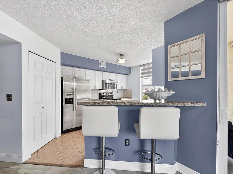 520 SE 5th Ave #2404 — Photo 9