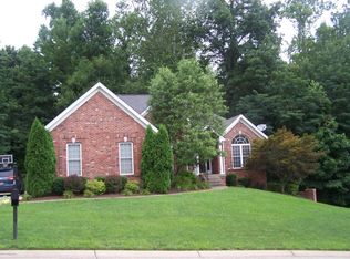 3319 Rolling Oak Blvd, Louisville, KY 40214