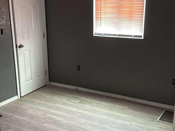 3rd image of 25 Quail Run E