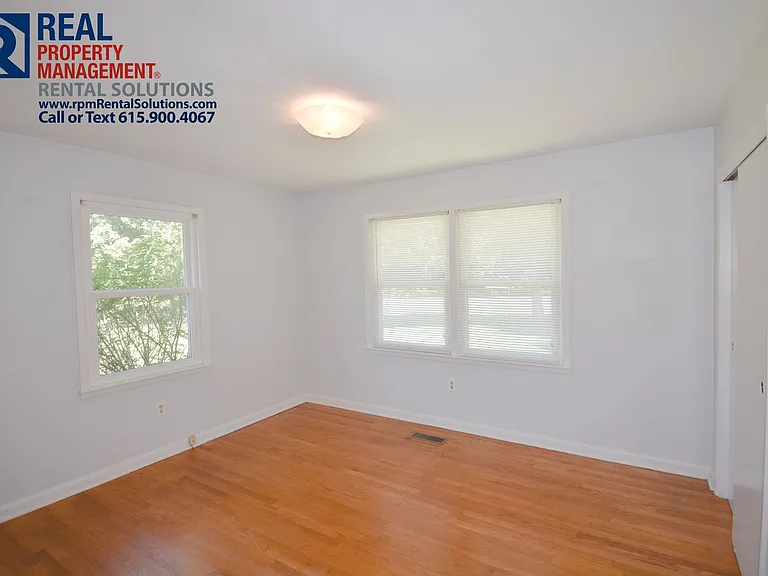 1460 Compton Rd — Photo 17