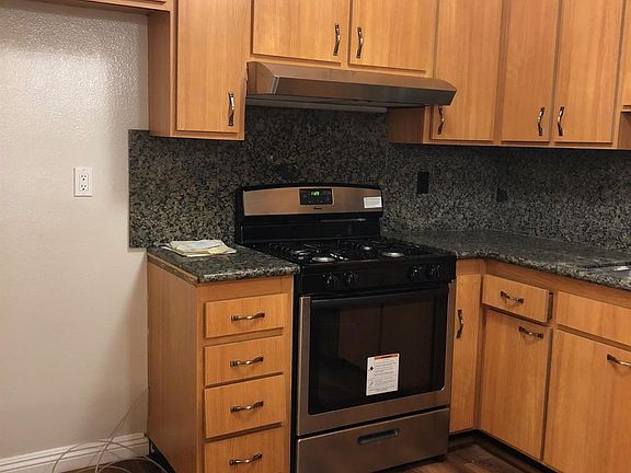3rd image of 310 N Jackson St APT 121