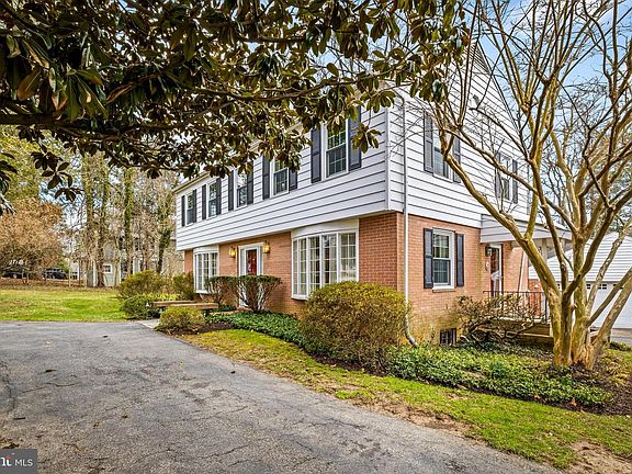 3rd image of 1607 Ruxton Rd